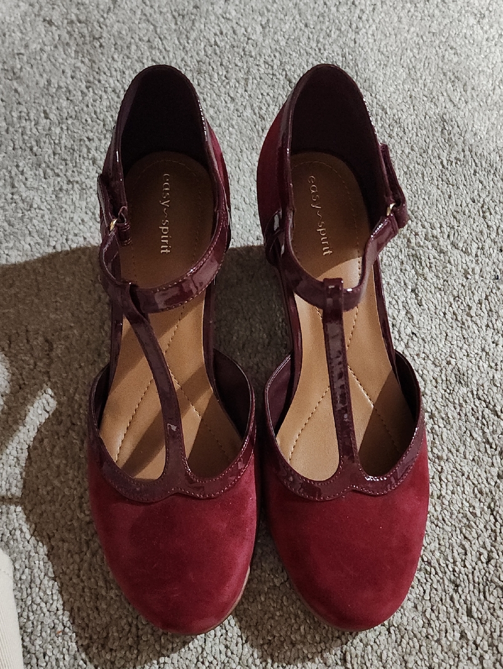 Easy Spirit Women's Burgundy Suede T-Strap Heels